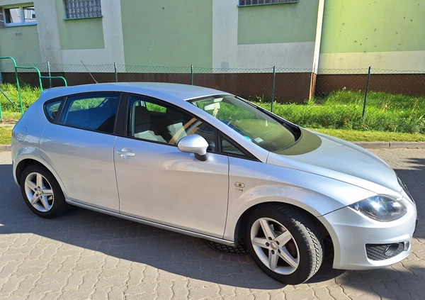 Seat Leon cena 18500 przebieg: 197000, rok produkcji 2011 z Moryń małe 79